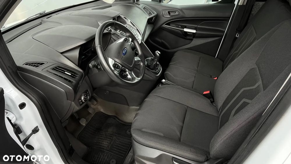 Ford Transit Connect - 19
