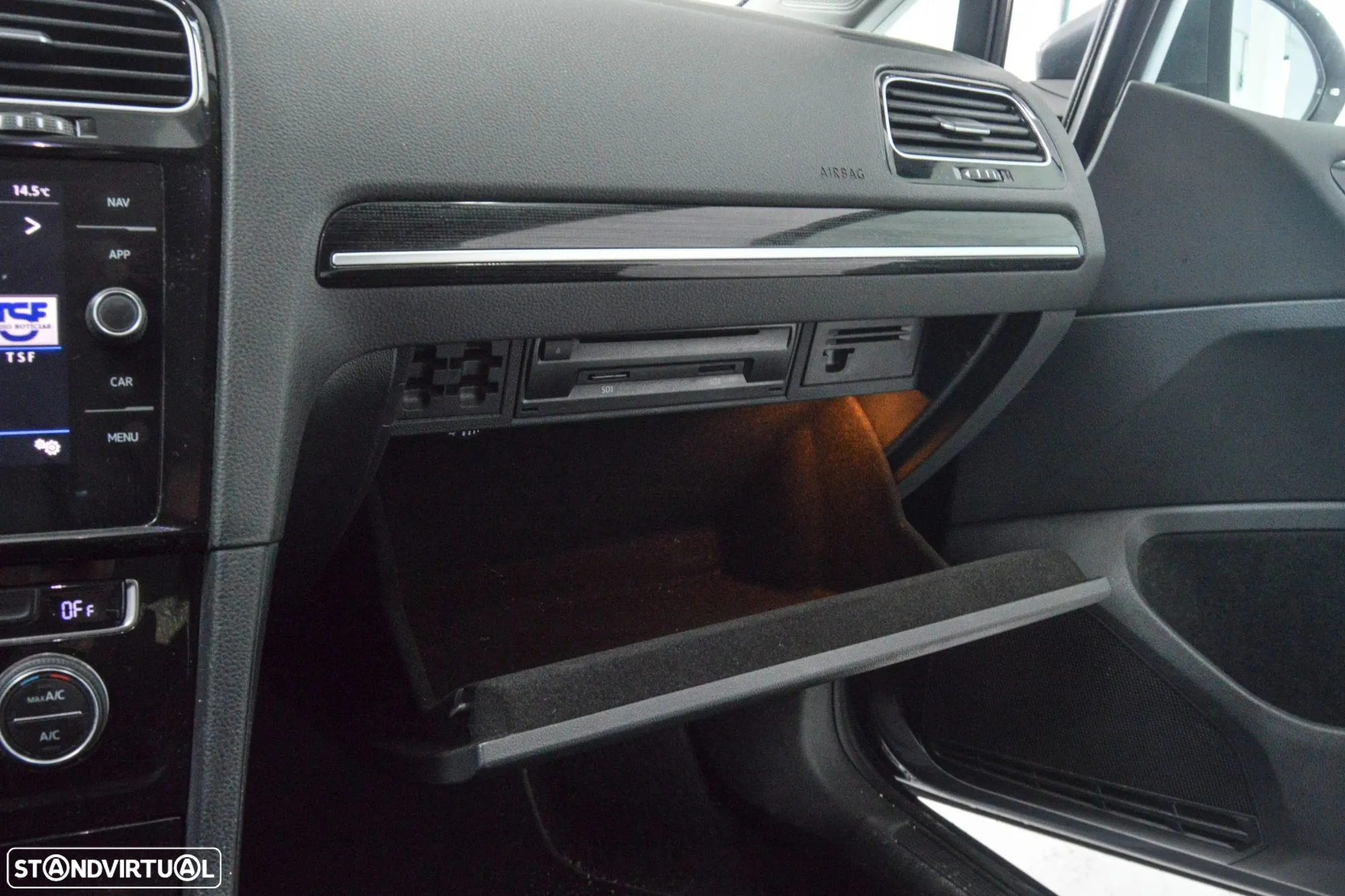 VW Golf Variant 2.0 TDi Highline DSG - 47