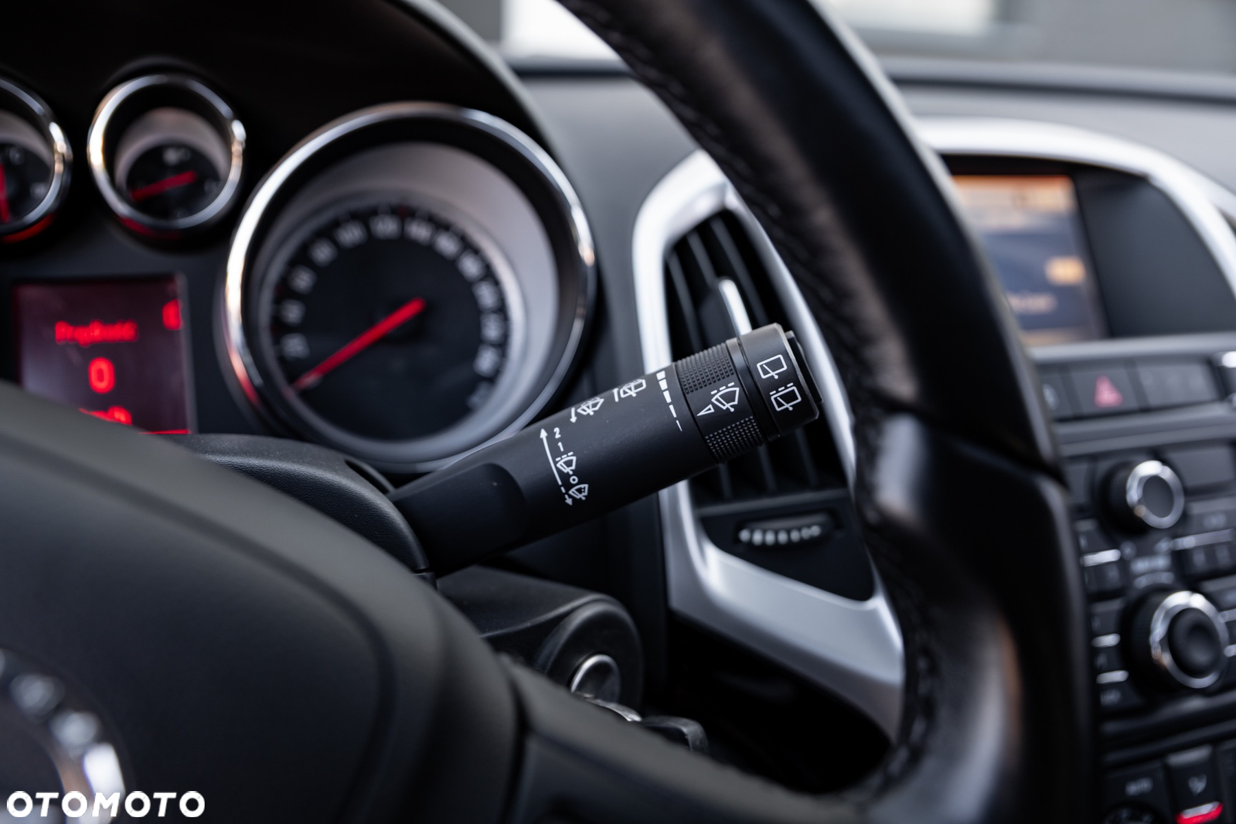 Opel Astra 1.6 Turbo Sport - 29