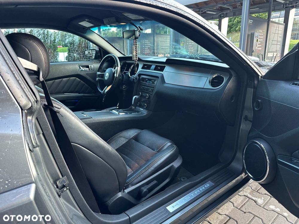 Ford Mustang 3.7 V6 Premium - 9