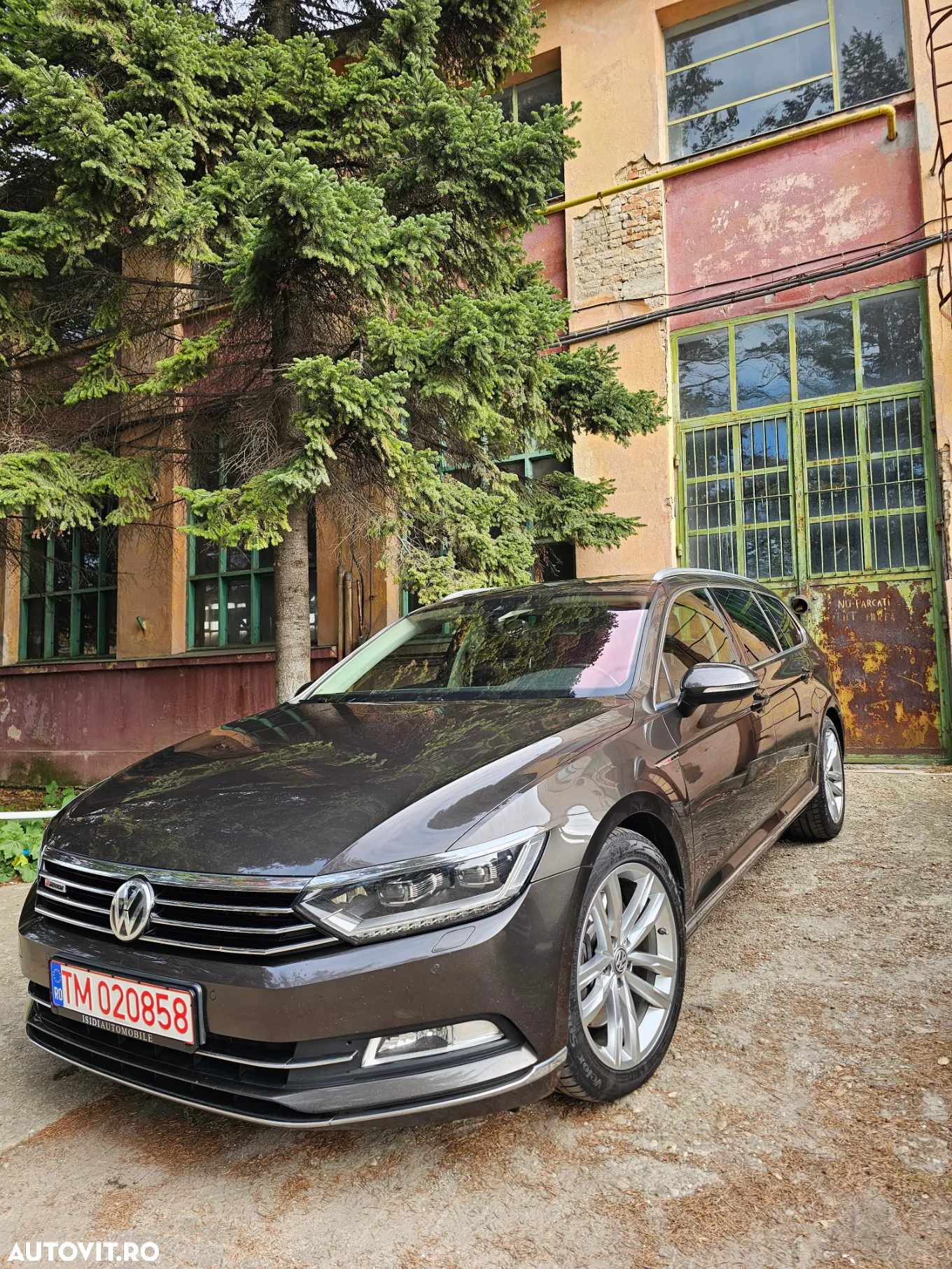 Volkswagen Passat Variant 2.0 TDI DSG 4Motion Highline - 8