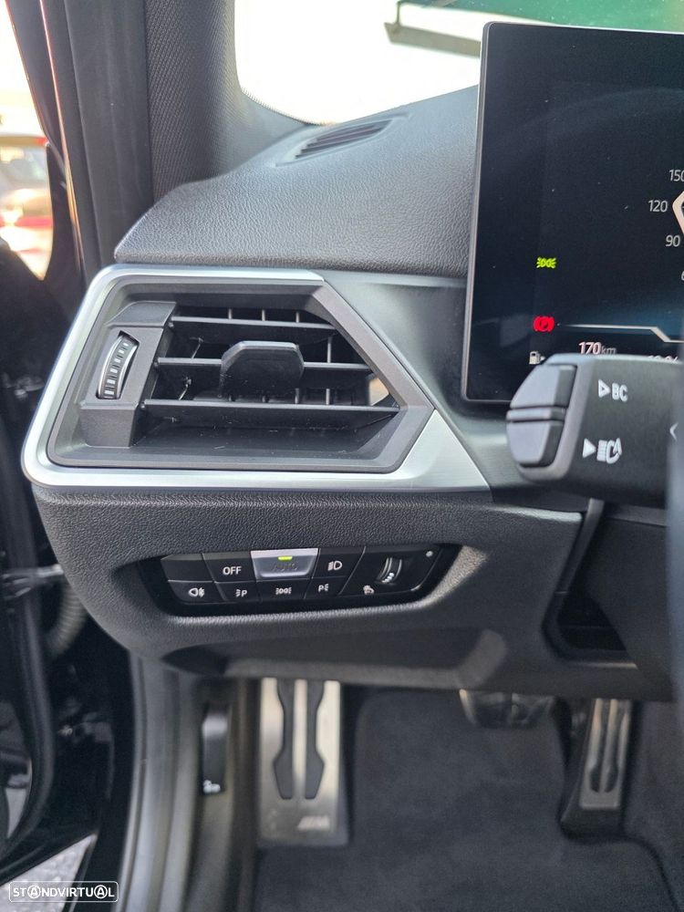 BMW 320 d Pack Desportivo M Auto — fotografia 11