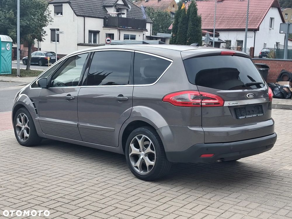 Ford S-Max 2011 photo 2