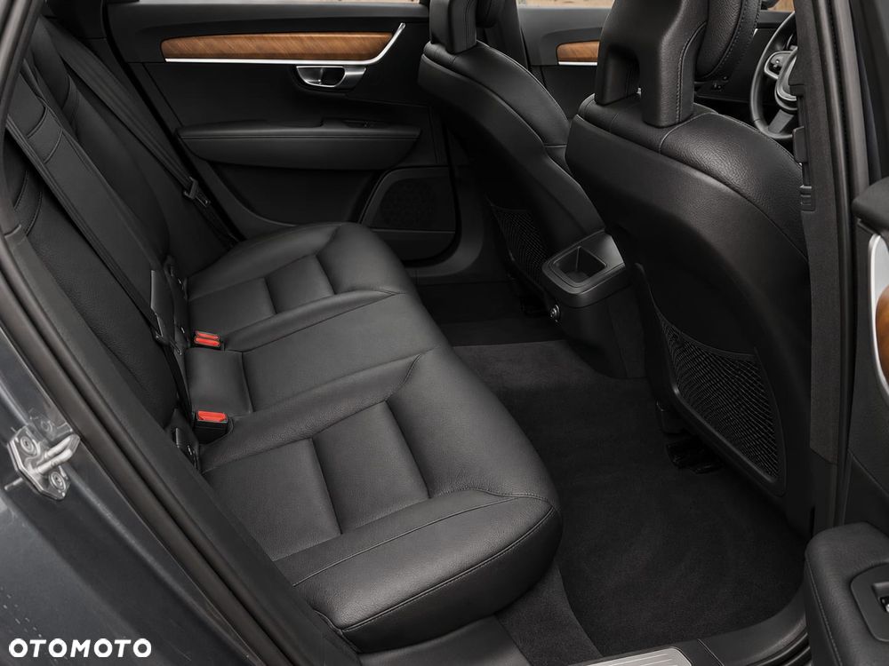 Volvo V90 D4 Inscription - 11