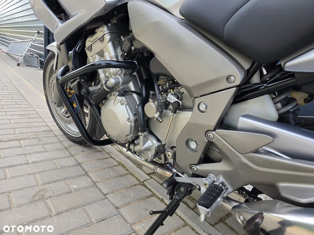 Honda CBF - 10