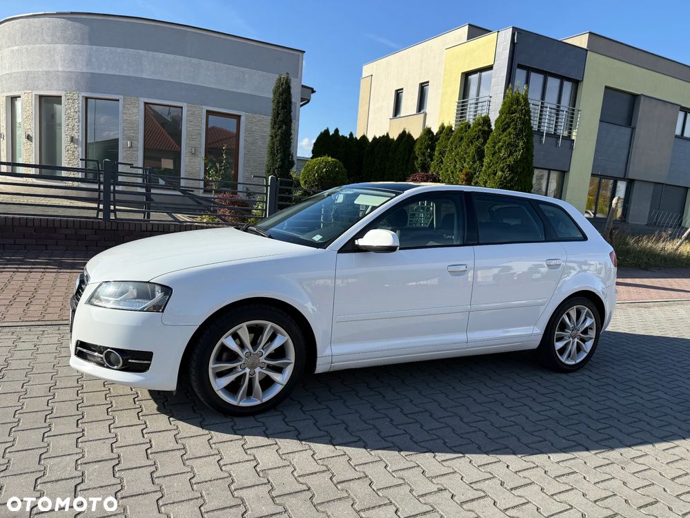 Audi A3 Sportback - 11