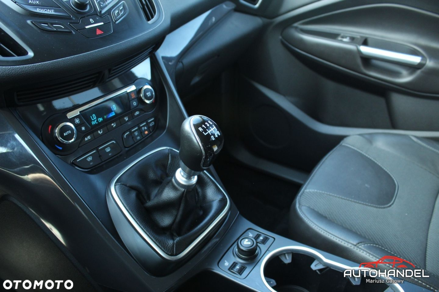 Ford Kuga - 17