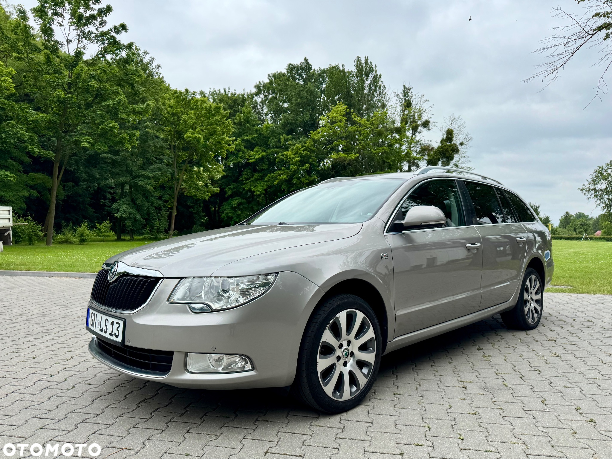 Skoda Superb 2.0 TDI Green tec 4x4 DSG Exclusive - 3