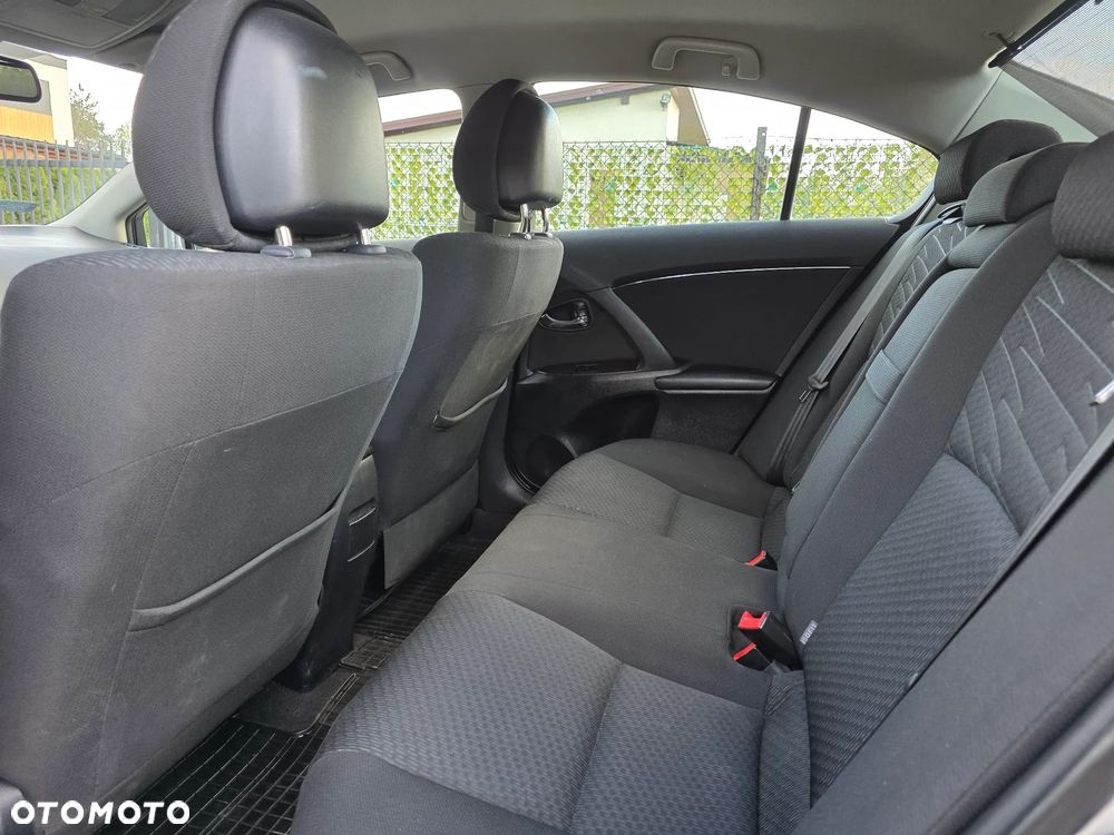 Toyota Avensis 1.8 Multidrive S Comfort - 15