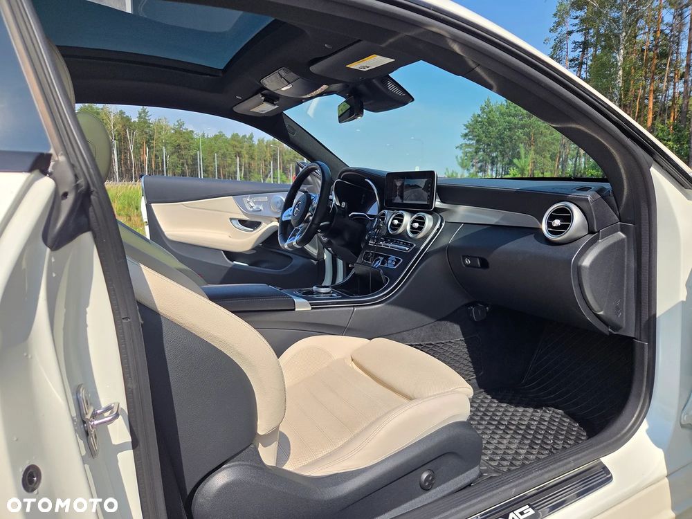 Mercedes-Benz Klasa C 43 AMG 4MATIC - 24