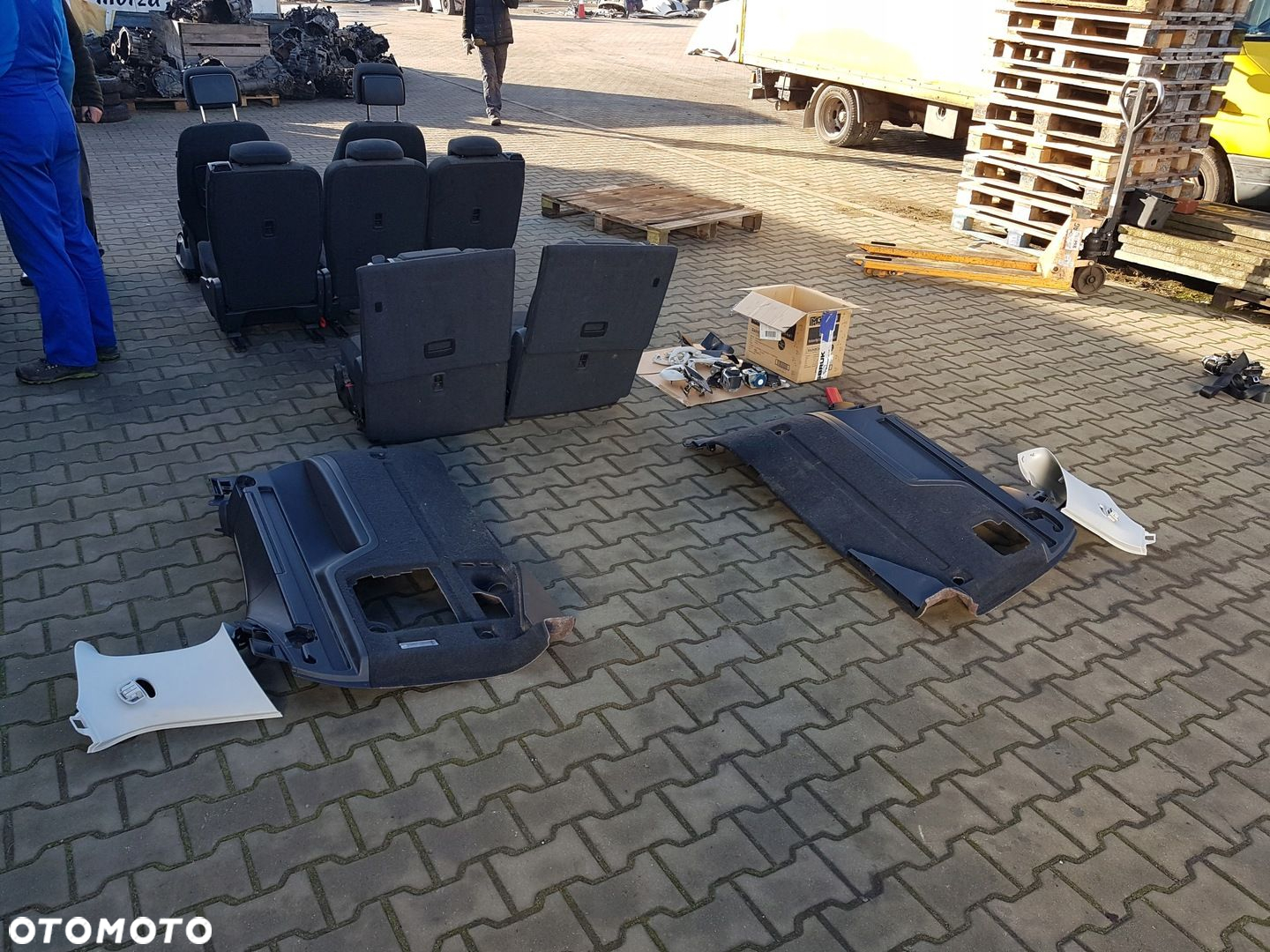 VW SHARAN II 7N 10-15r SEAT ALHAMBRA 2 II 7N FOTELE 7 OSÓB - 3