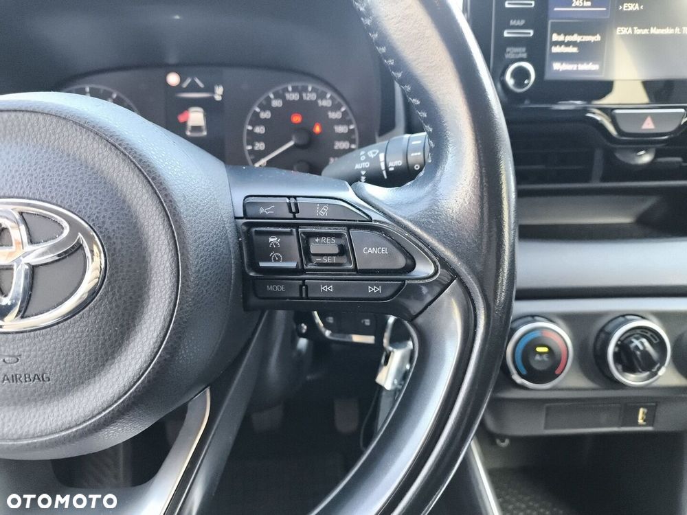 Toyota Yaris - 15