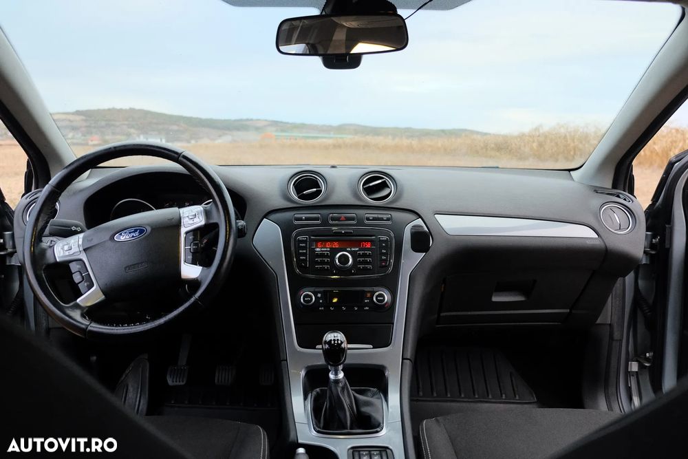 Ford Mondeo - 14