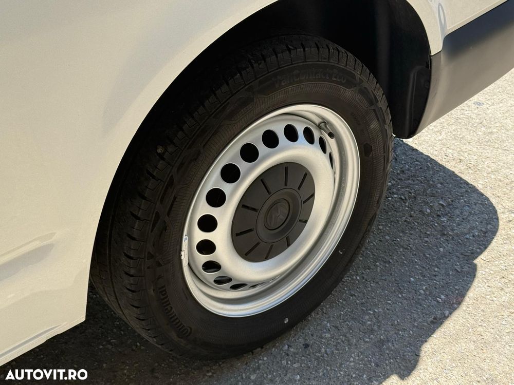 Volkswagen Transporter - 17