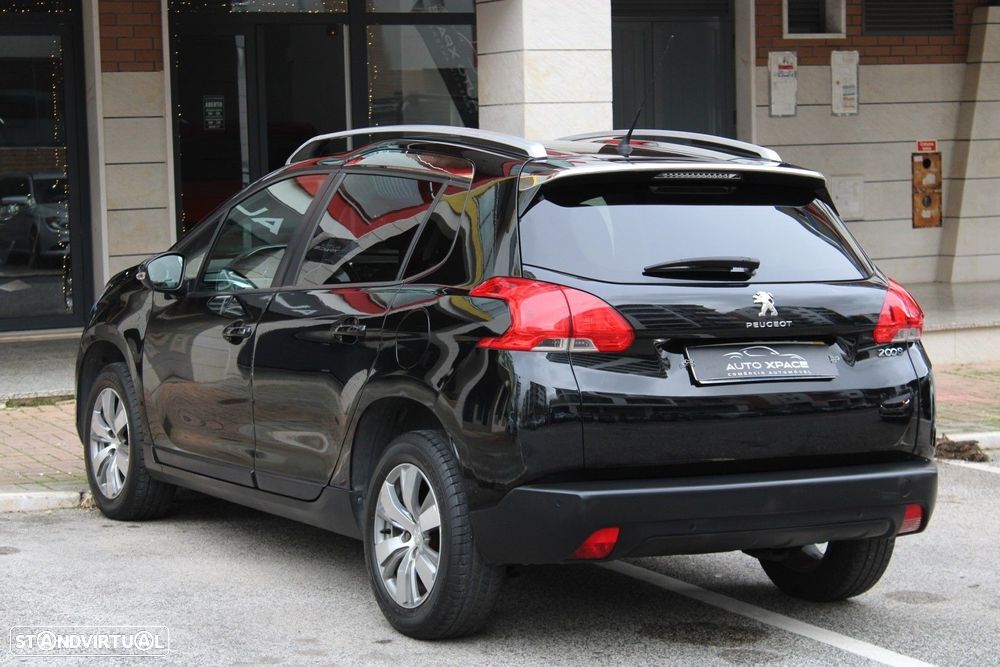 Peugeot 2008 1.2 PureTech Allure - 11