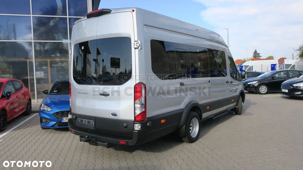 Ford Transit L4 RWD Trend - 6