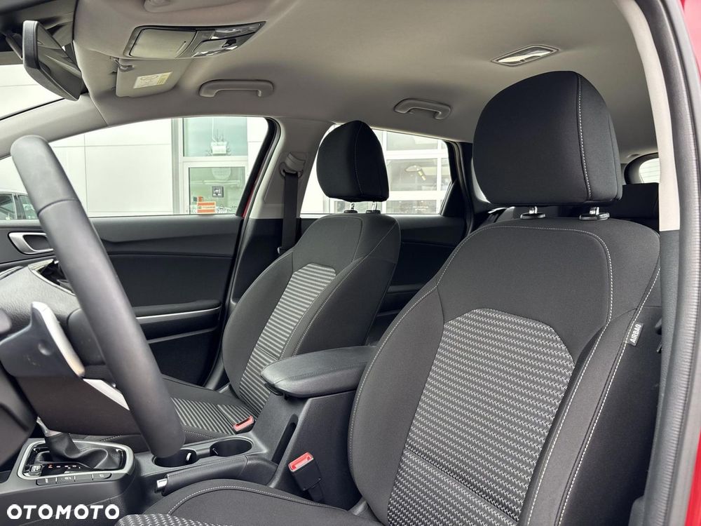Kia Ceed 1.5 T-GDI M DCT - 12