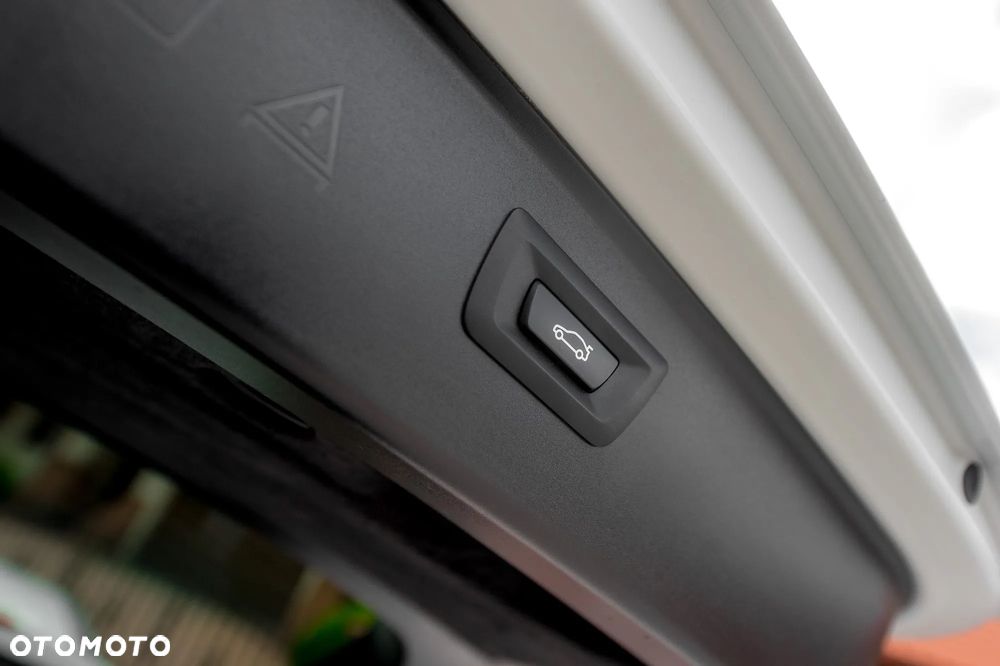 BMW Seria 5 525d xDrive Sport-Aut Modern Line - 16