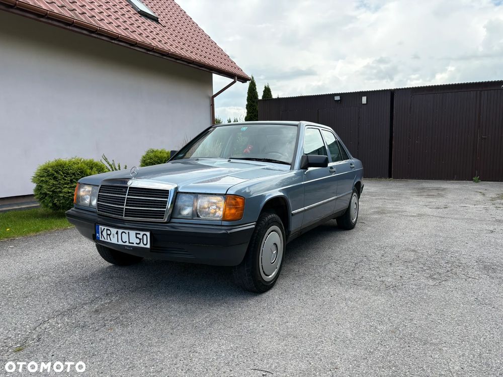 Mercedes-Benz W201 (190) - 5