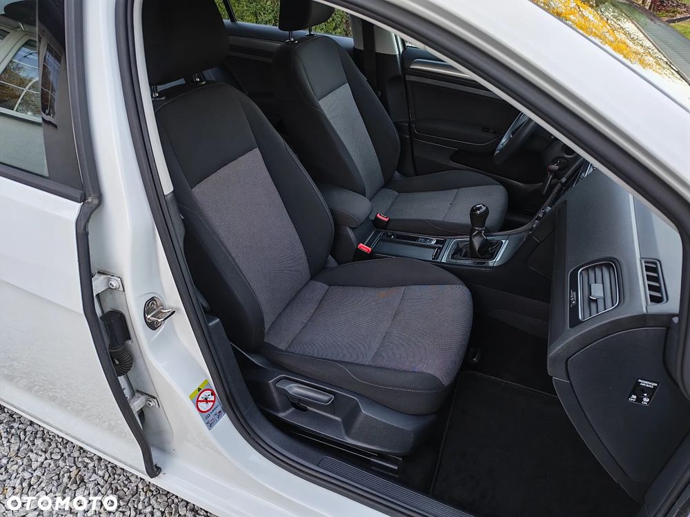 Volkswagen Golf 1.6 TDI BlueMotion Technology Lounge - 11