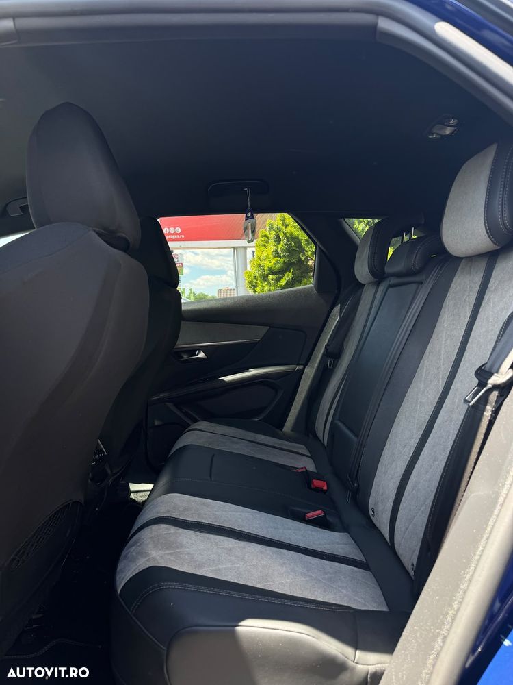 Peugeot 3008 PHEV 225 EAT8 GT - 8