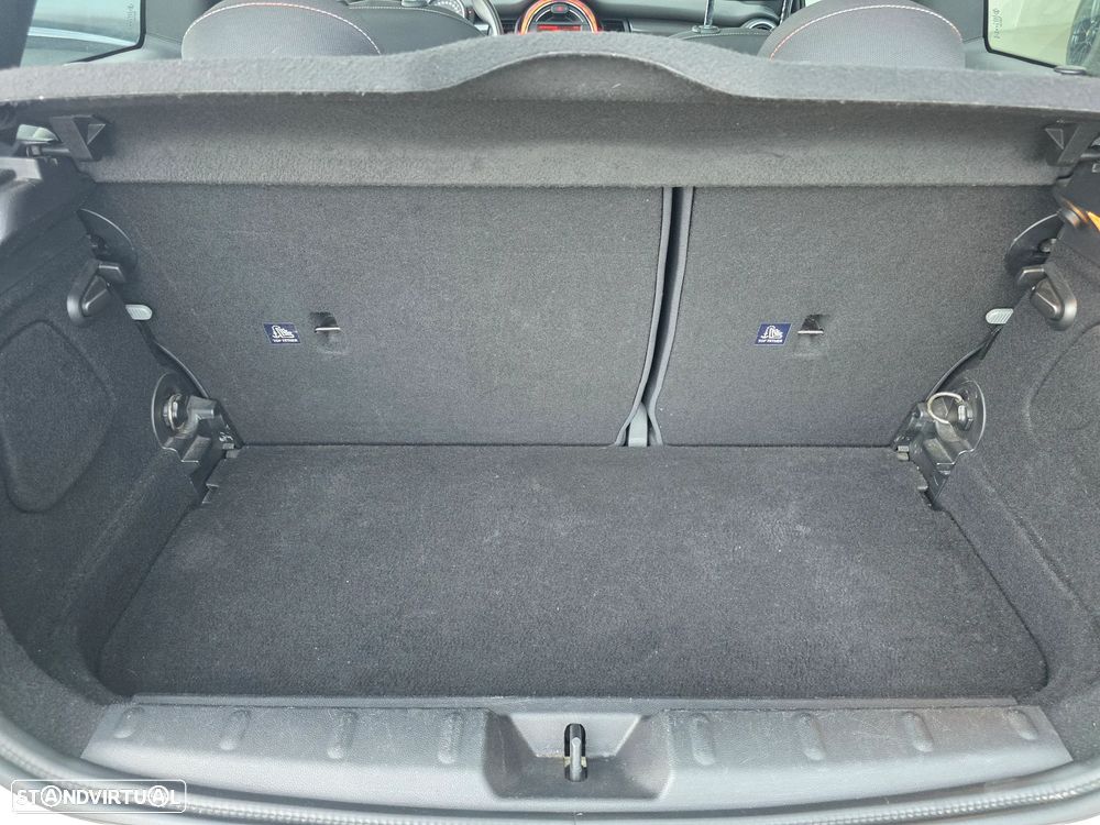 MINI 3 Portas Cooper D - 20