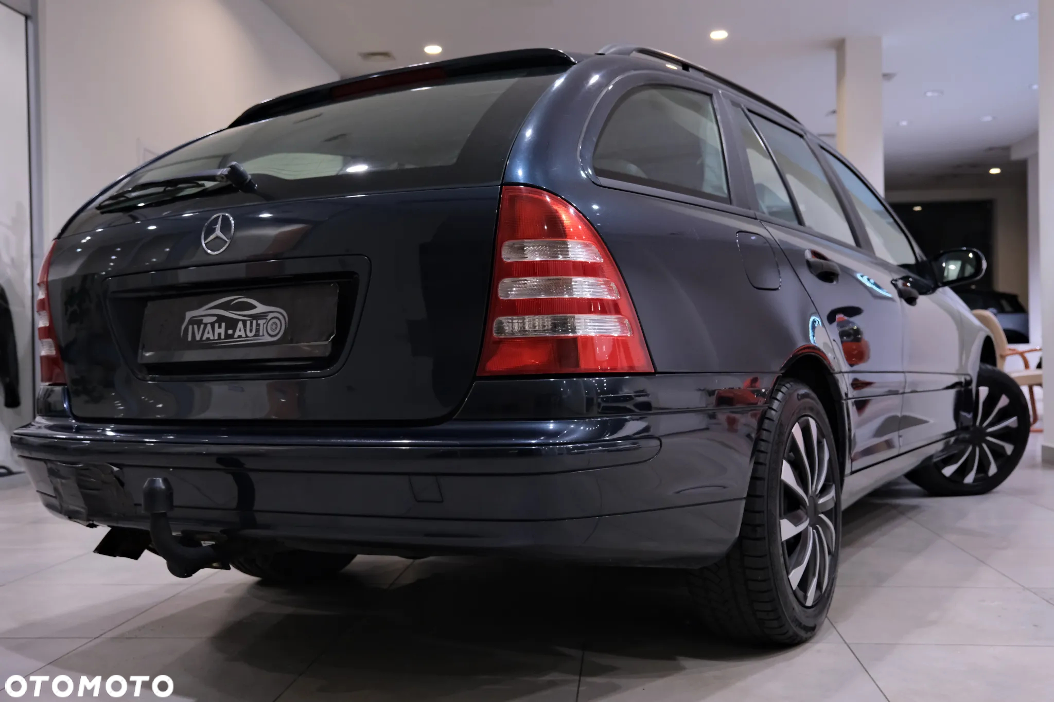 Mercedes-Benz Klasa C 180 T Kompressor Automatik Classic - 14