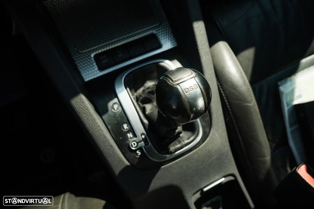 VW Golf 3.2 R32 4Motion DSG - 12