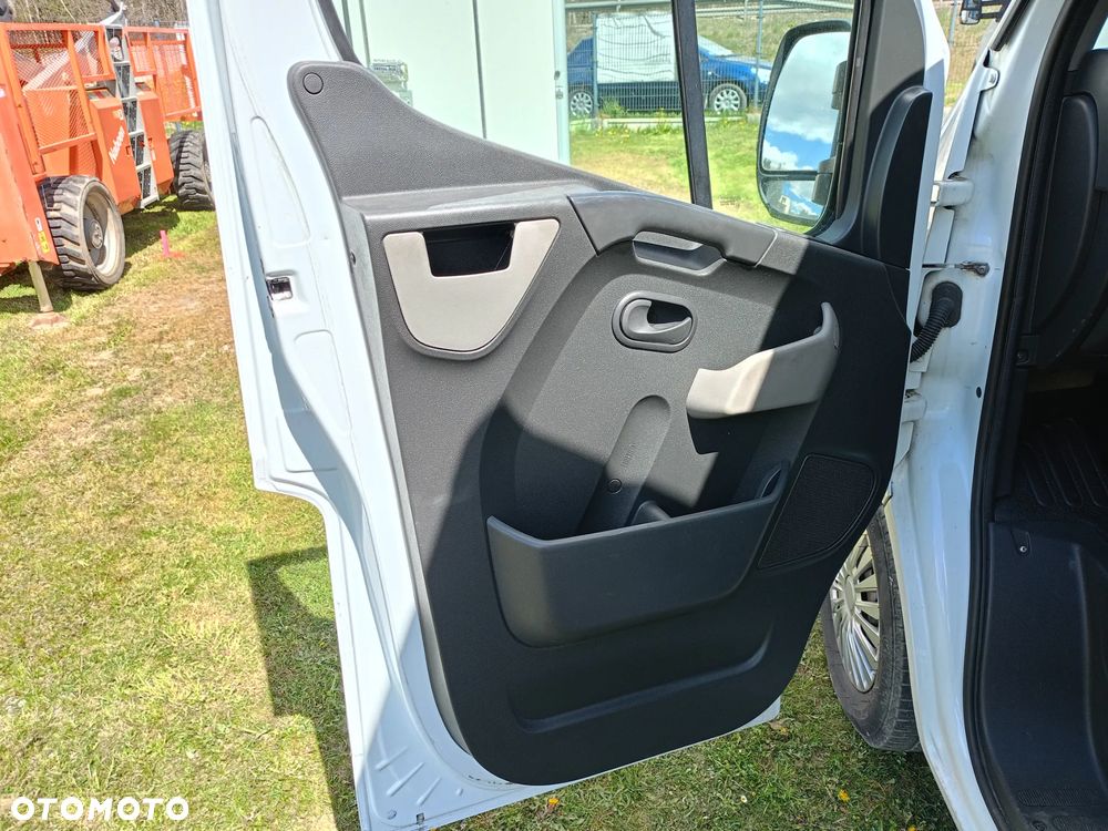 Renault Master - 6