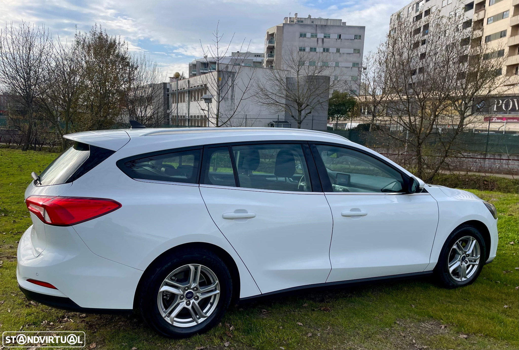 Ford Focus SW 1.5 TDCi EcoBlue Connected - 8