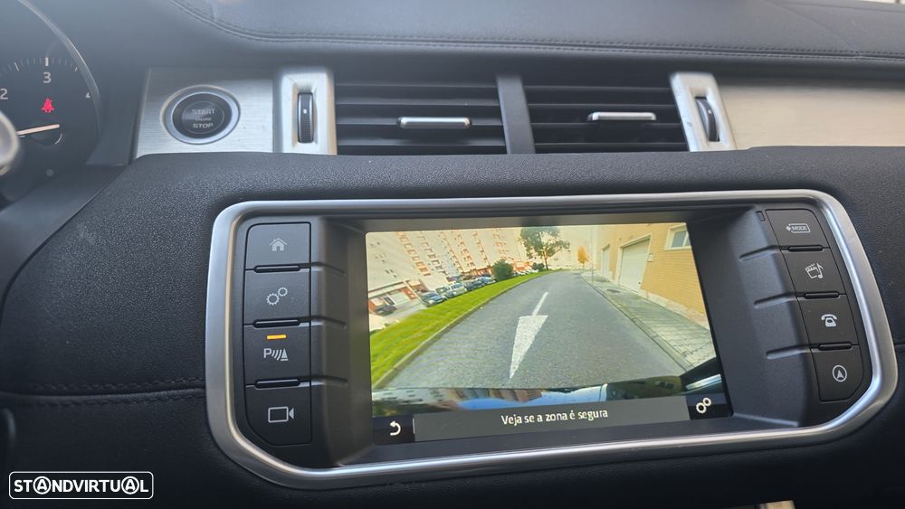 Land Rover Range Rover Evoque 2.0 TD4 SE Auto - 32