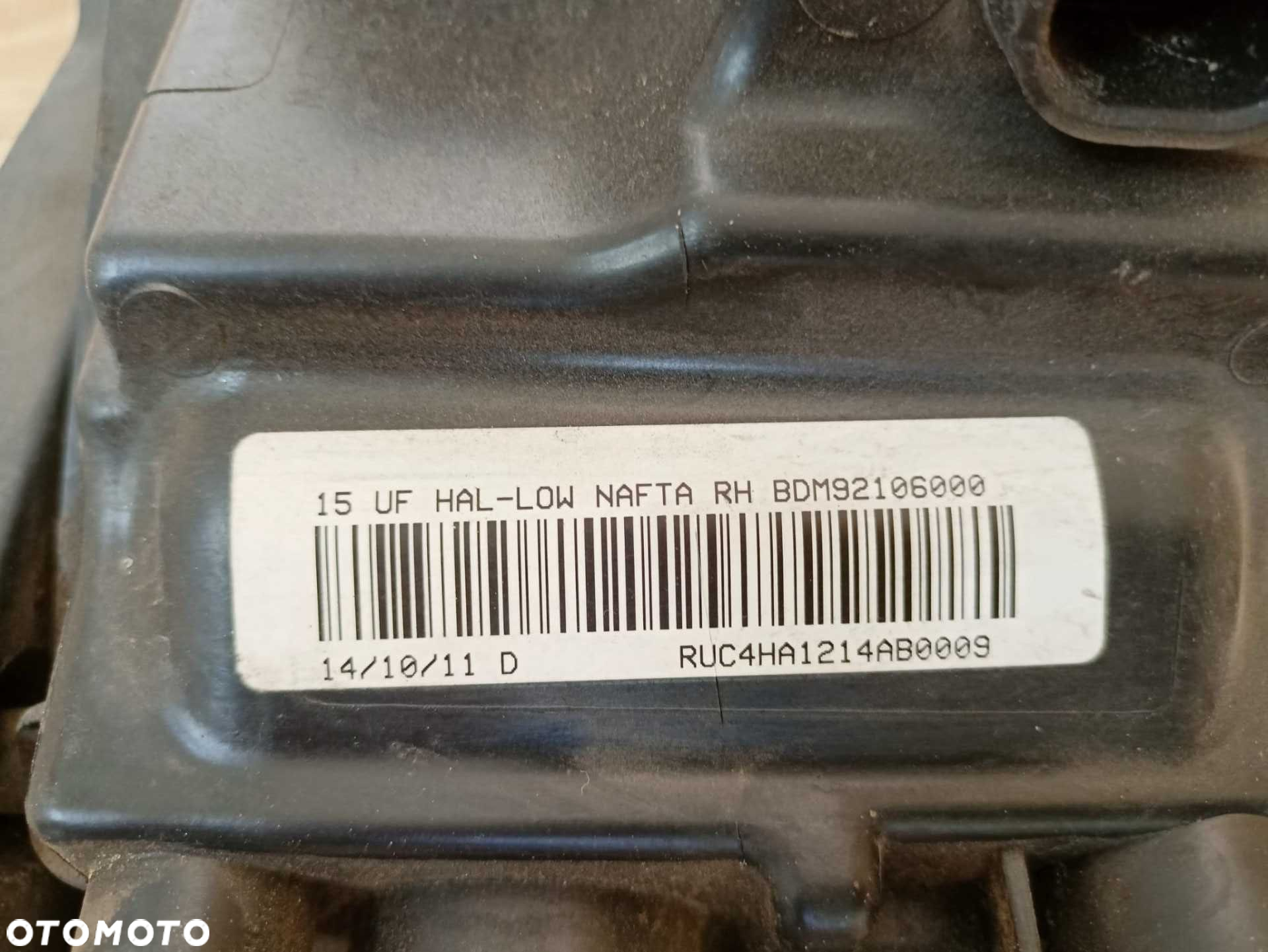 200 Chrysler 2015- Lampa Prawa Przód USA - 4