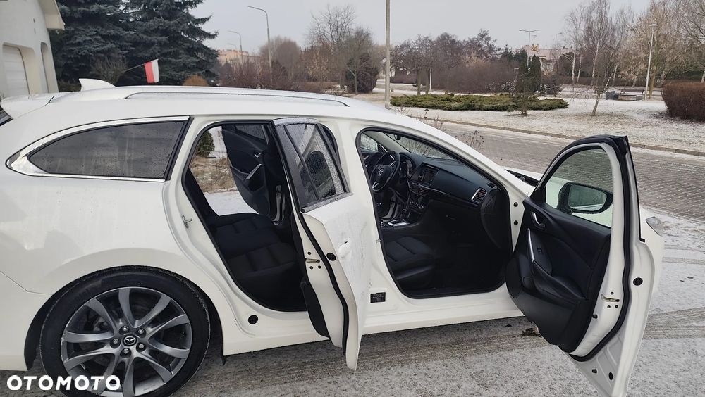 Mazda 6 2.0 Exclusive + - 34