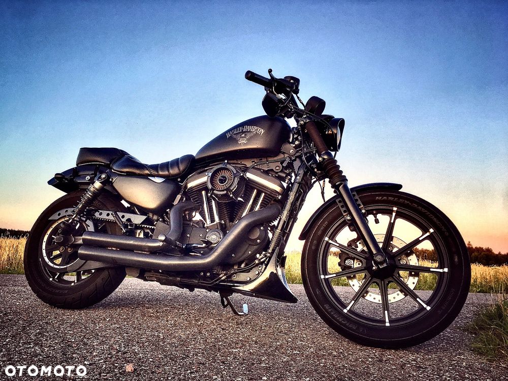 Harley-Davidson Sportster Iron 883 - 1
