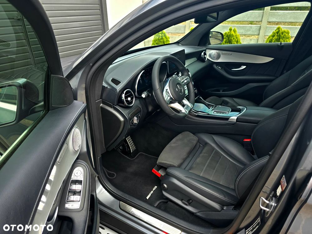 Mercedes-Benz GLC - 21
