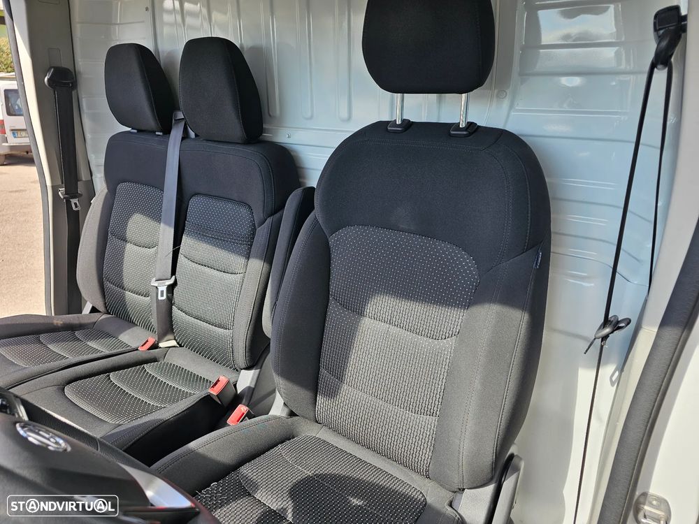 Maxus DELIVER 9 - 30