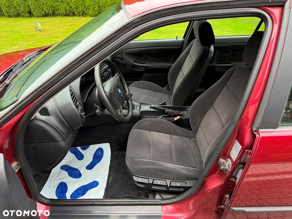 BMW Seria 3 316i - 20