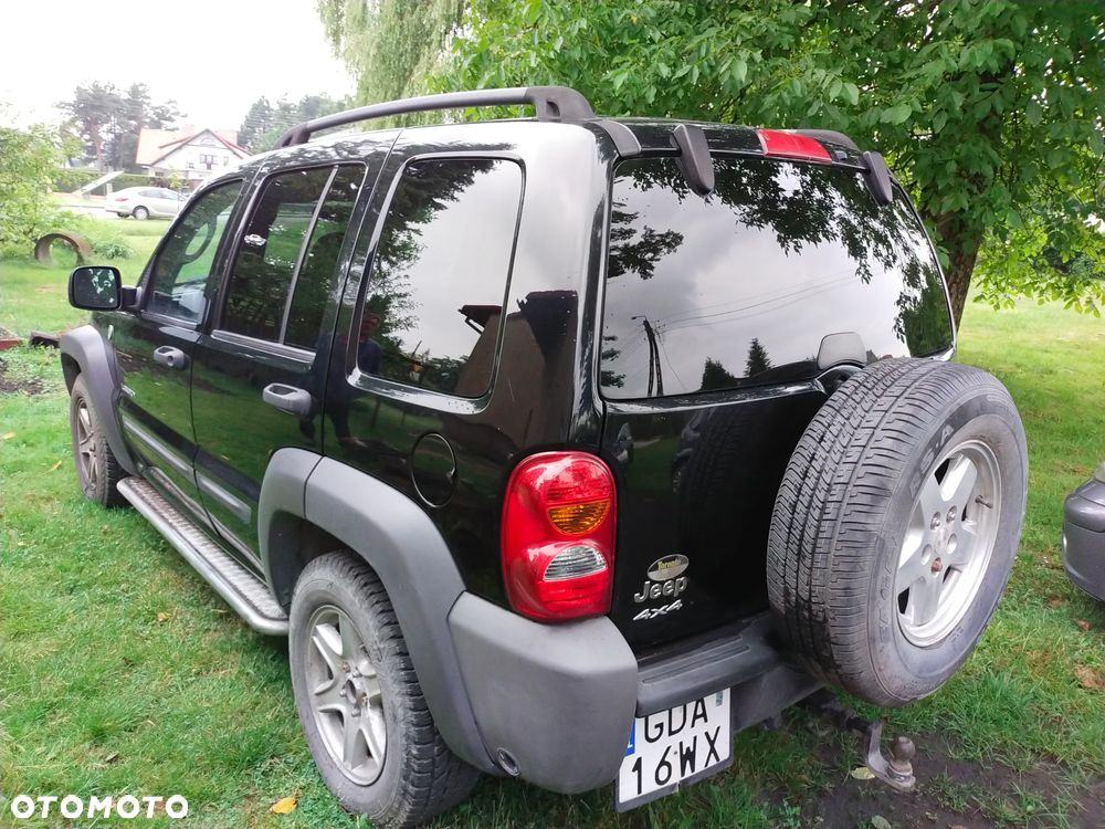 Jeep Liberty - 2