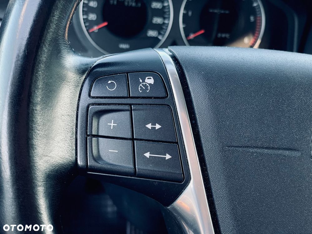 Volvo S80 2.4D Executive - 8