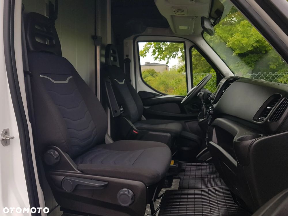 Iveco DAILY KONTENER NISKOPODŁOGOWY 4,43x2,23x2,42 SKLEP FOODTRUCK BAR KLIMA KONIOWÓZ KAMPER - 8