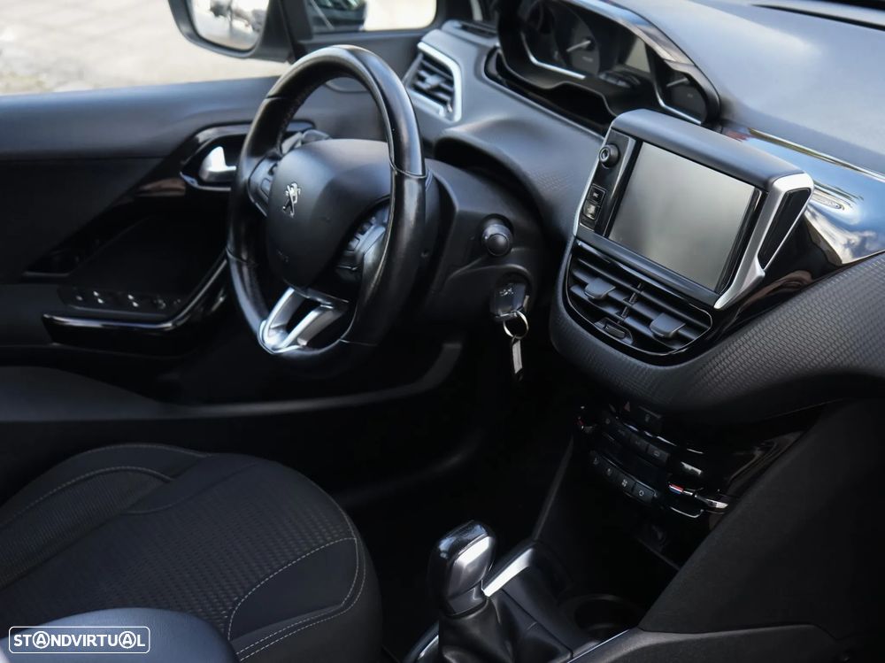 Peugeot 208 1.6 BlueHDi Active - 11