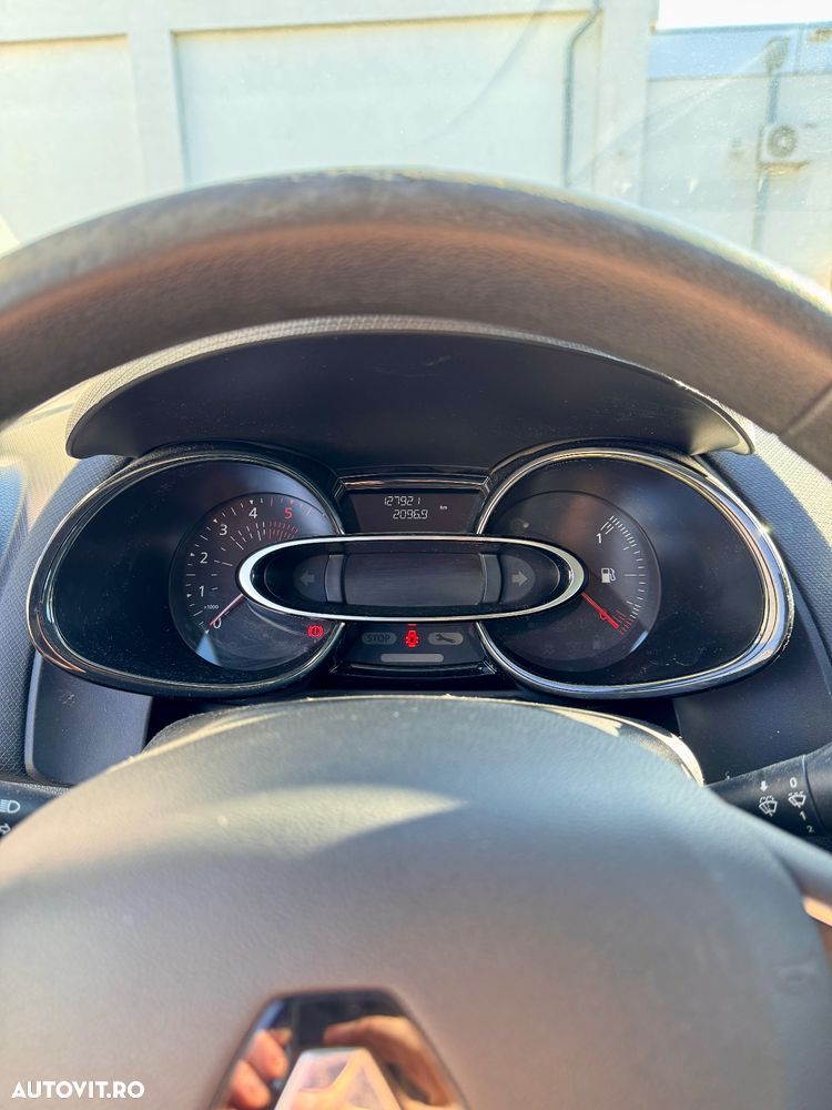 Renault Clio - 13