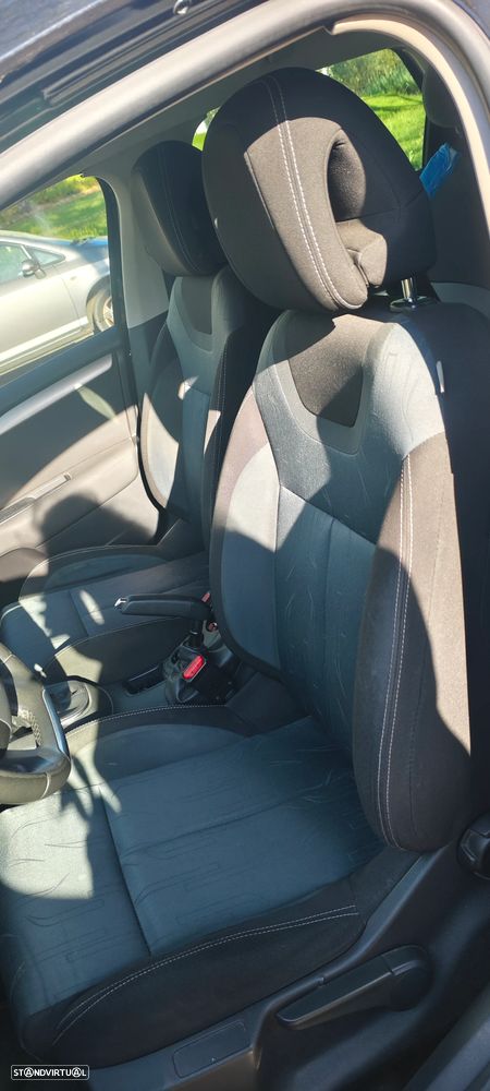 Citroën C4 1.6 HDi Collection - 18