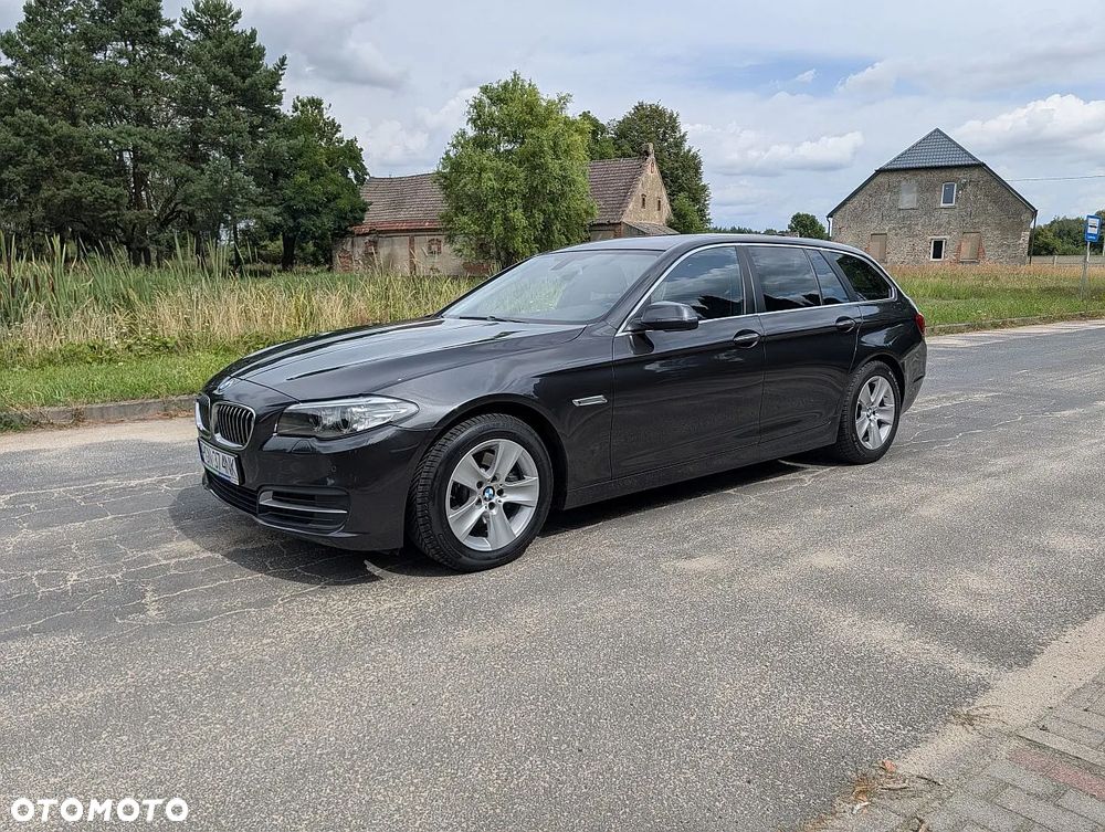 BMW Seria 5 520d Sport Line - 3