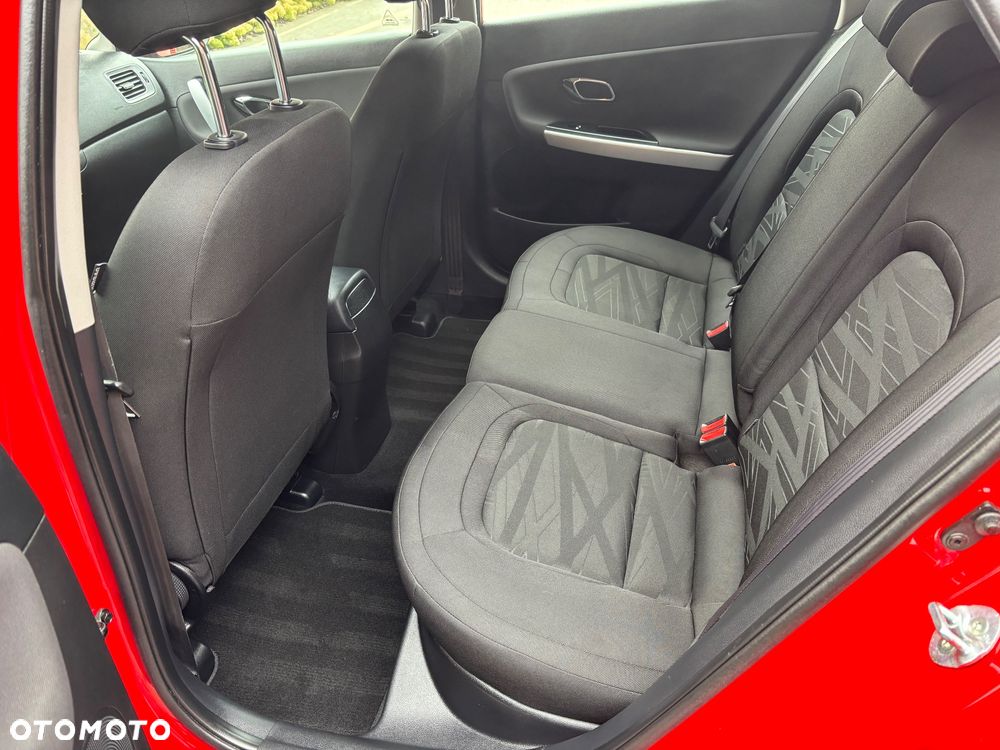 Kia Ceed 1.6 GDI Edition 7 - 13