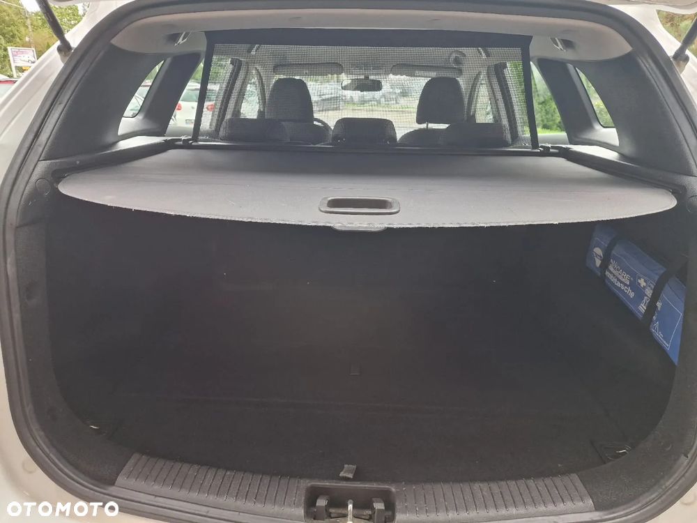 Hyundai i30 1.6 CRDi BlueDrive Classic - 16