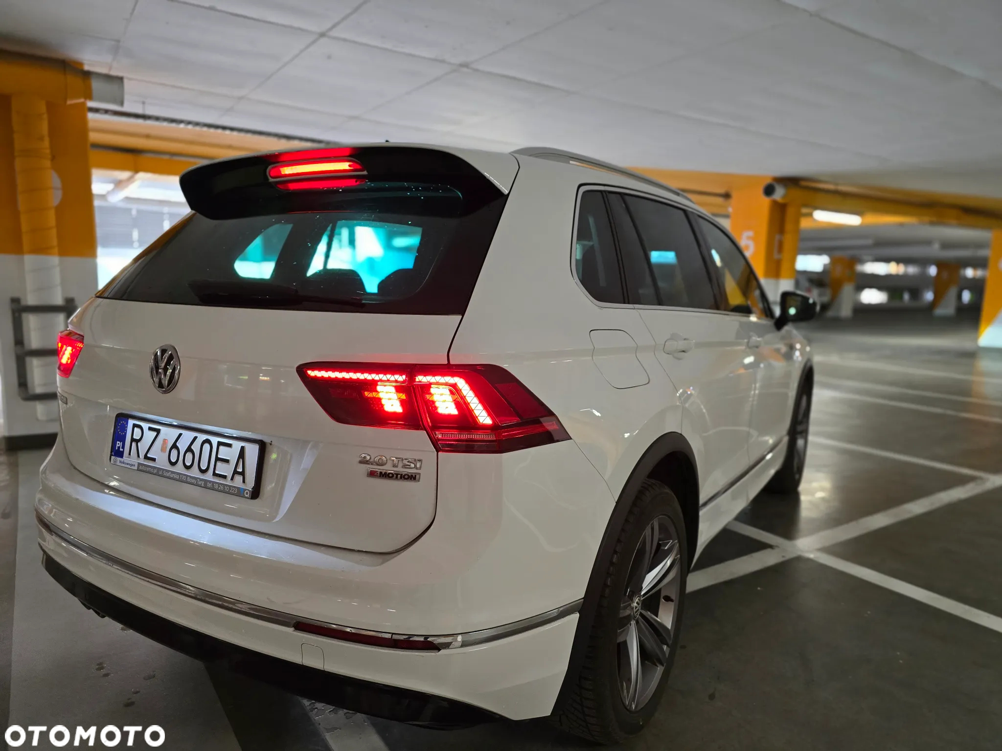 Volkswagen Tiguan - 12