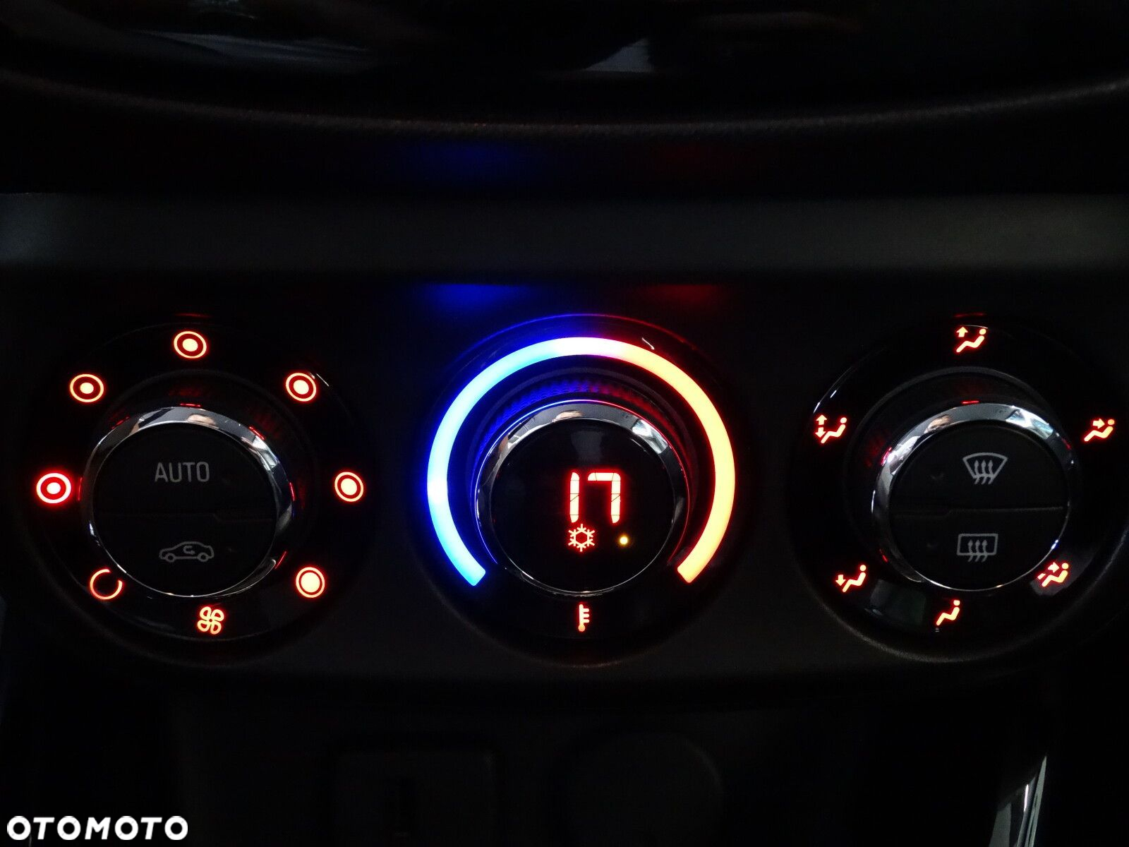 Opel Adam - 30