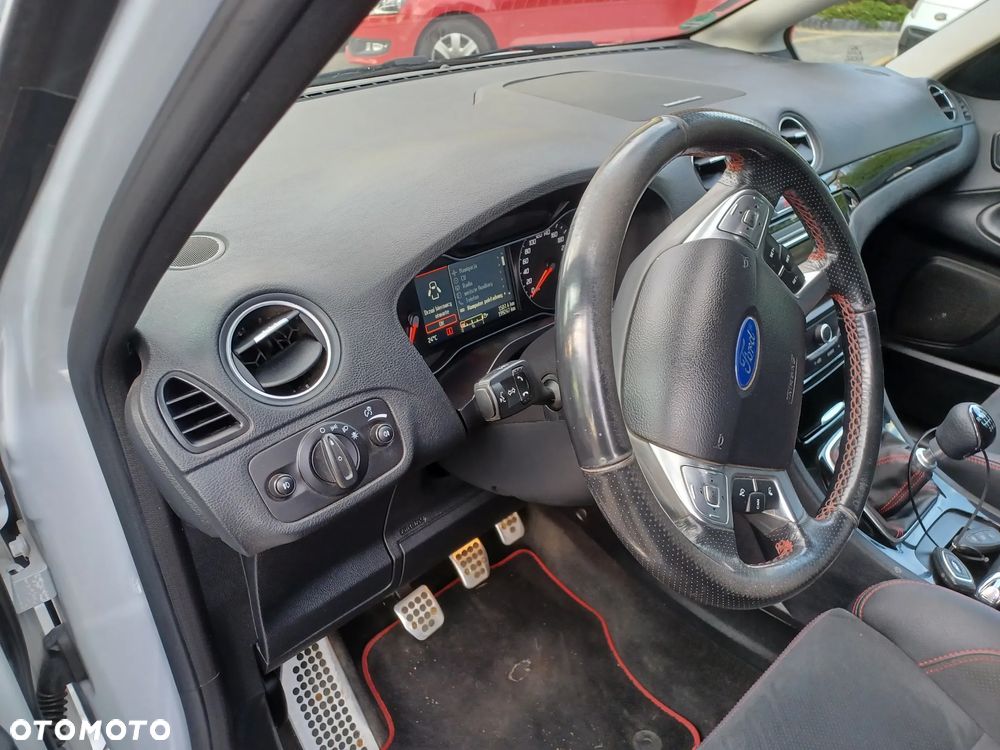 Ford S-Max 2.0 TDCi DPF Titanium - 16