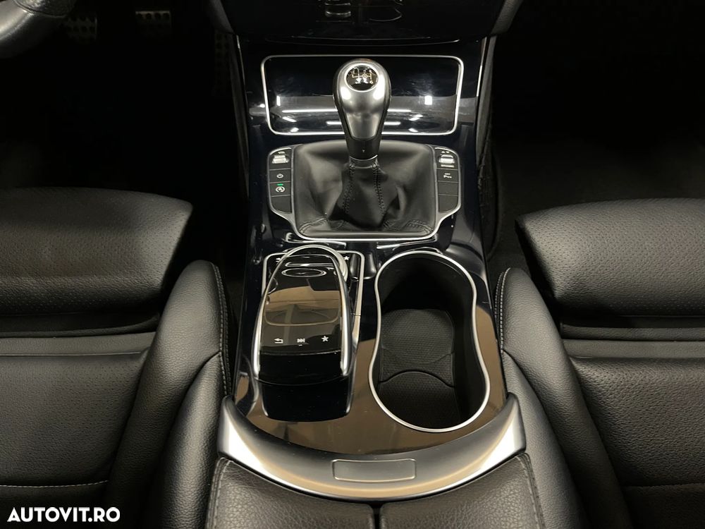 Mercedes-Benz C 200 AMG Line - 18